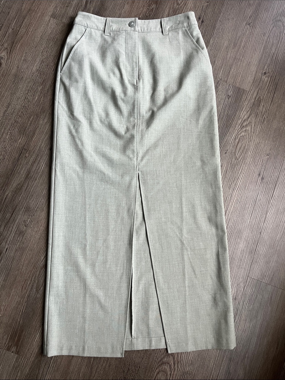 WHO WHAT WEAR Midi Pencil Skirt with Front Slit
